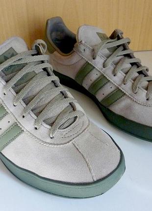 Кроссовки adidas broomfield.