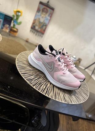 Кросівки nike