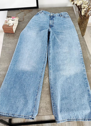 Голубые широкие джинсы new look