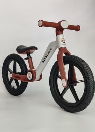 Детский складной беговел xierlang airride 14″ — легкий баланс-байк с надувными колесами коричневый