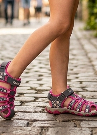 Босоніжки сандалі fashion із закритим носком різнокольорові
