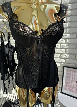 Комплект корсет + трусики стринг від lovehoney
