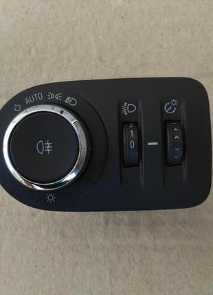 Блок управління світлом opel zafira c  13294816