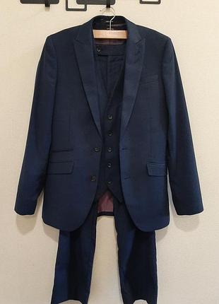 Чоловічий костюм-трійка темно-синього кольору cedar wood state (primark), р. 42 (xs)