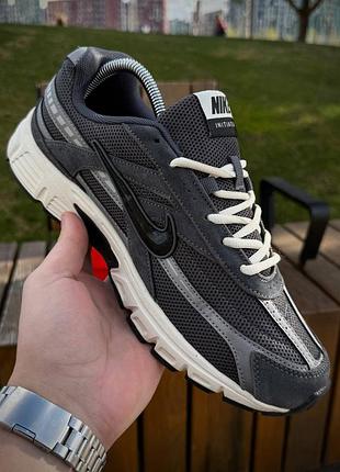 Кросівки nike initiator