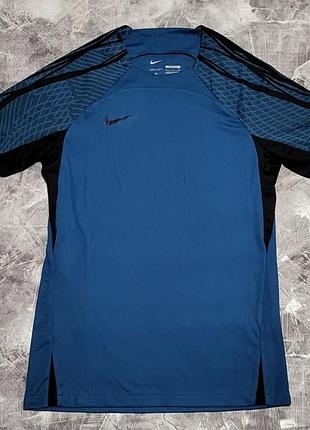 Мужская спортивная футболка nike dri-fit strike top