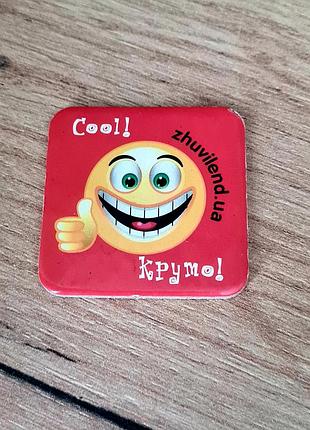 Магнит на холодильник смайлик
