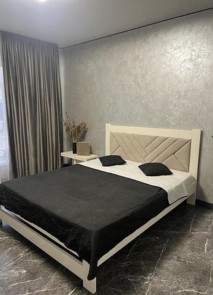 Кровать деревянная 180*200 слоновая кость с мягким изголовьем ткань номер4 (без ящиков)
