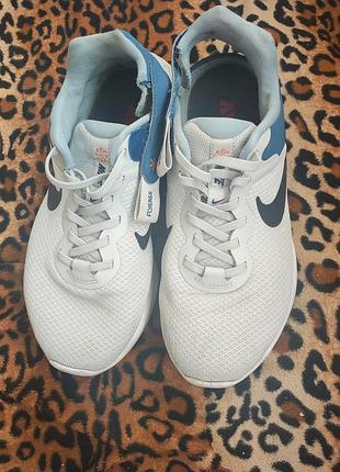 Nike revolution 6 орегінал