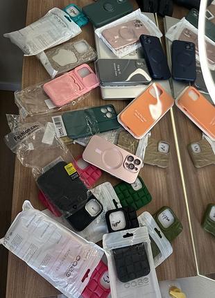 Чохли на iphone 4