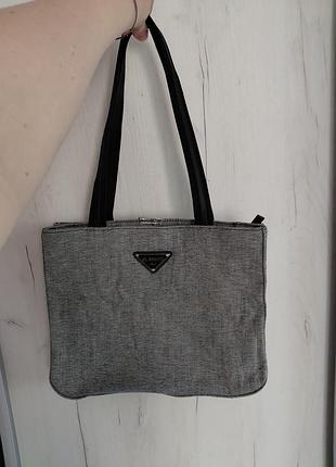 Сумка в виде prada в гусиную лапку