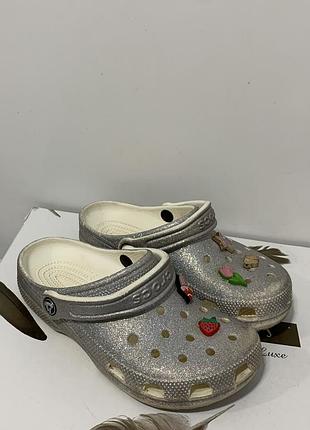 Жіночі шльопанці crocs