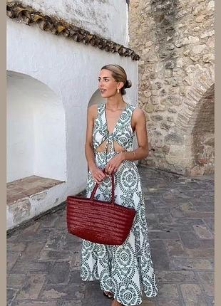 Zara сукня літня з вишивкою зеленою із зав’язками на грудях та цікавою спинкою розмір м