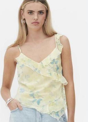 Жіноча блуза блузка майка-блуза з рюшами в квітковий принт