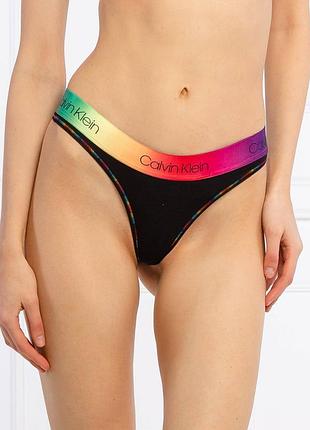 Трусики стрінги calvin klein оригінал xs, лімітована колекція