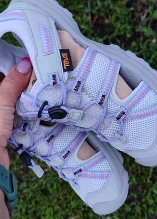 Сандалии teva 4