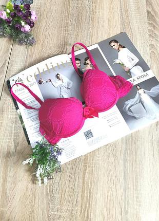 Бюстгальтер  с push-up маленького размера 70a