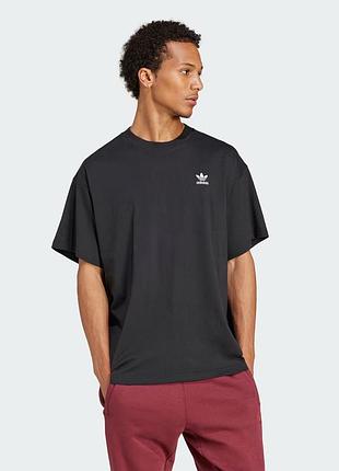 Чоловіча футболка adidas trefoil essentials oversized jd0349 — чорний колір, оверсайз крій. оригінал.