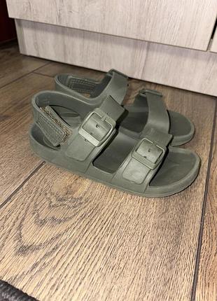 Primark  босоніжки сандалі