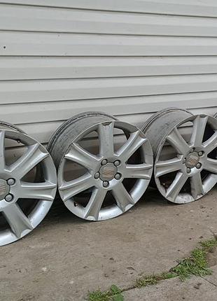 Продам оригинальные легкосплавные диски от seat разболтовка 5*112 r17