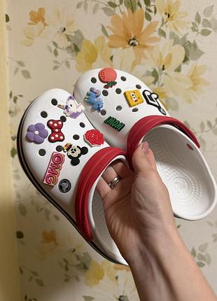 Шльопанці crocs w10