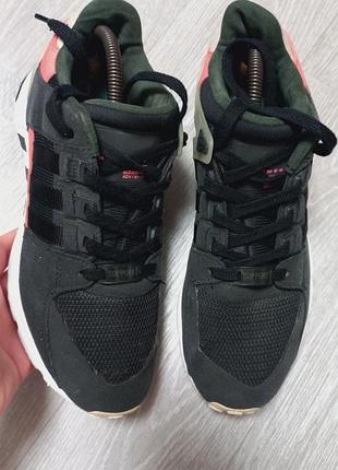 Фирменные кроссовки adidas