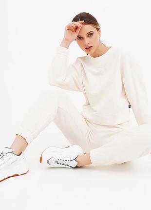 Жіночий бежевий спортивний костюм puma оригінал