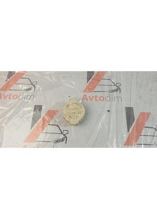 Кришка бачка насоса гур mr369155 mitsubishi outlander 1