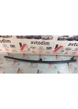 Напрямне скло задніх дверей права 6740742040 toyota rav 4 12-15 дизель