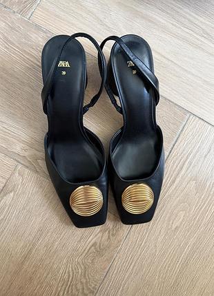 Туфлі жіночі zara шкіряні, 39 розмір