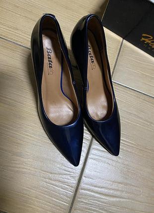 Туфлі bata рр 35,5