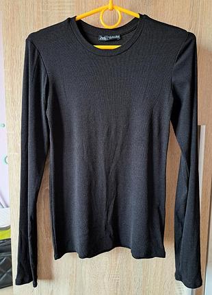 Чорний базовий лонгслів zara 
розмір м