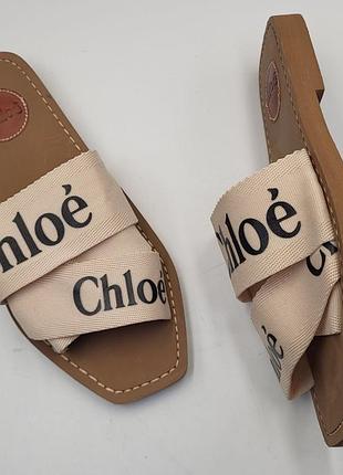 Шльопанці — chloé woody
