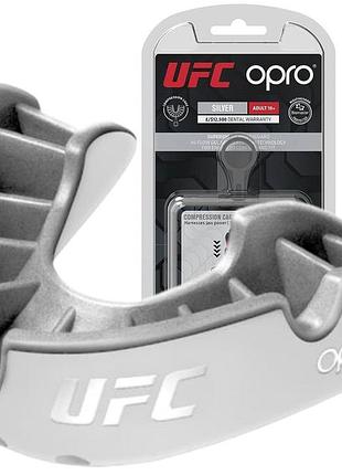 Капа opro silver ufc доросла (вік 11+) white/silver (ufc.102514003)