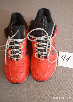 Крассовки женские. бренд adidas