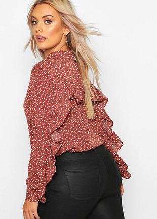 Рубашка женская boohoo коричневая xxl новая - с рюшами и принтом сердца