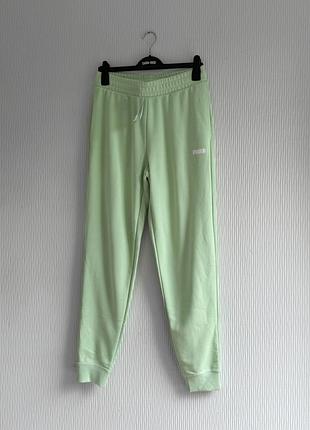 Спортивні штани puma logo men`s sweatpants