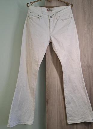 Белые джинсы клеш levi's 529 curvy bootcut (s/m)