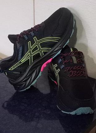 Кросівки asics gel venture.