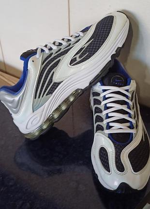 Кроссовки nike