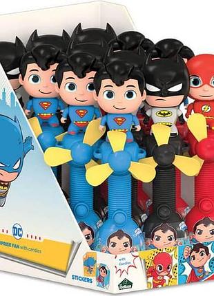 Вентилятор-сюрприз с жевательными конфетами relkon 76202 super friends 10 г