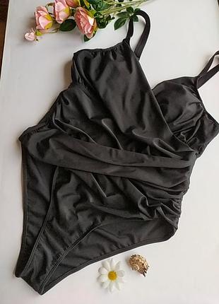 Красивый слитный купальник с драпировкой, размер xl