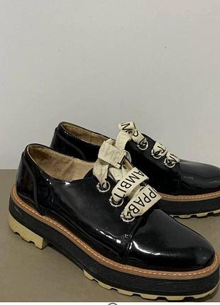 Лаковые женские туфли от zara  35р. 22,5-23см, каблук 4