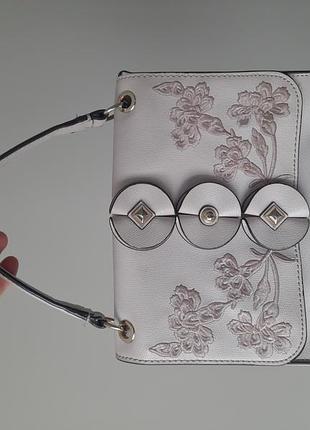 Жіноча сумочка guess