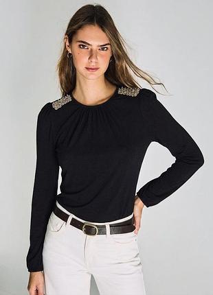 Zara жіночі блуза з погонами чорна спина відкрита шикарна рукава ліхтарики елегантна погони гусарські блуза весна