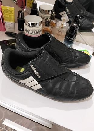 Фірмові чоловічі кросівки adidas tekwen black