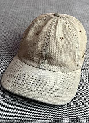 Бейсболка levi’s