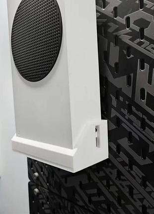 Навесной держатель для xbox series s на ikea skadis