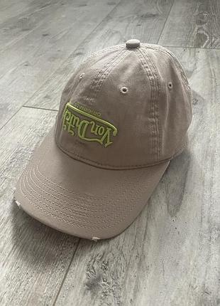Кепка von dutch