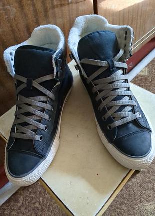 Шкіряні кеди converse.